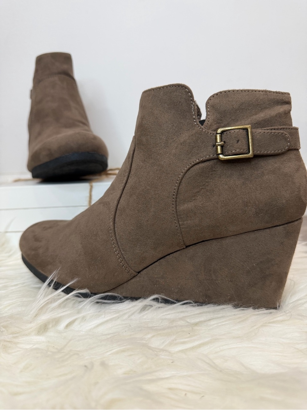 Women’s Suede Wedge Ankle Boots - Taupe